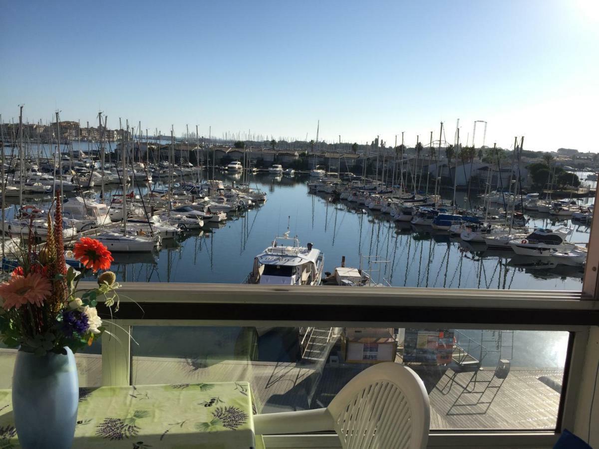 Studio Face Au Port 阿格德 外观 照片